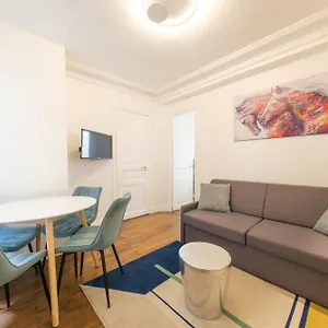 Mgic 4p Montmartre París